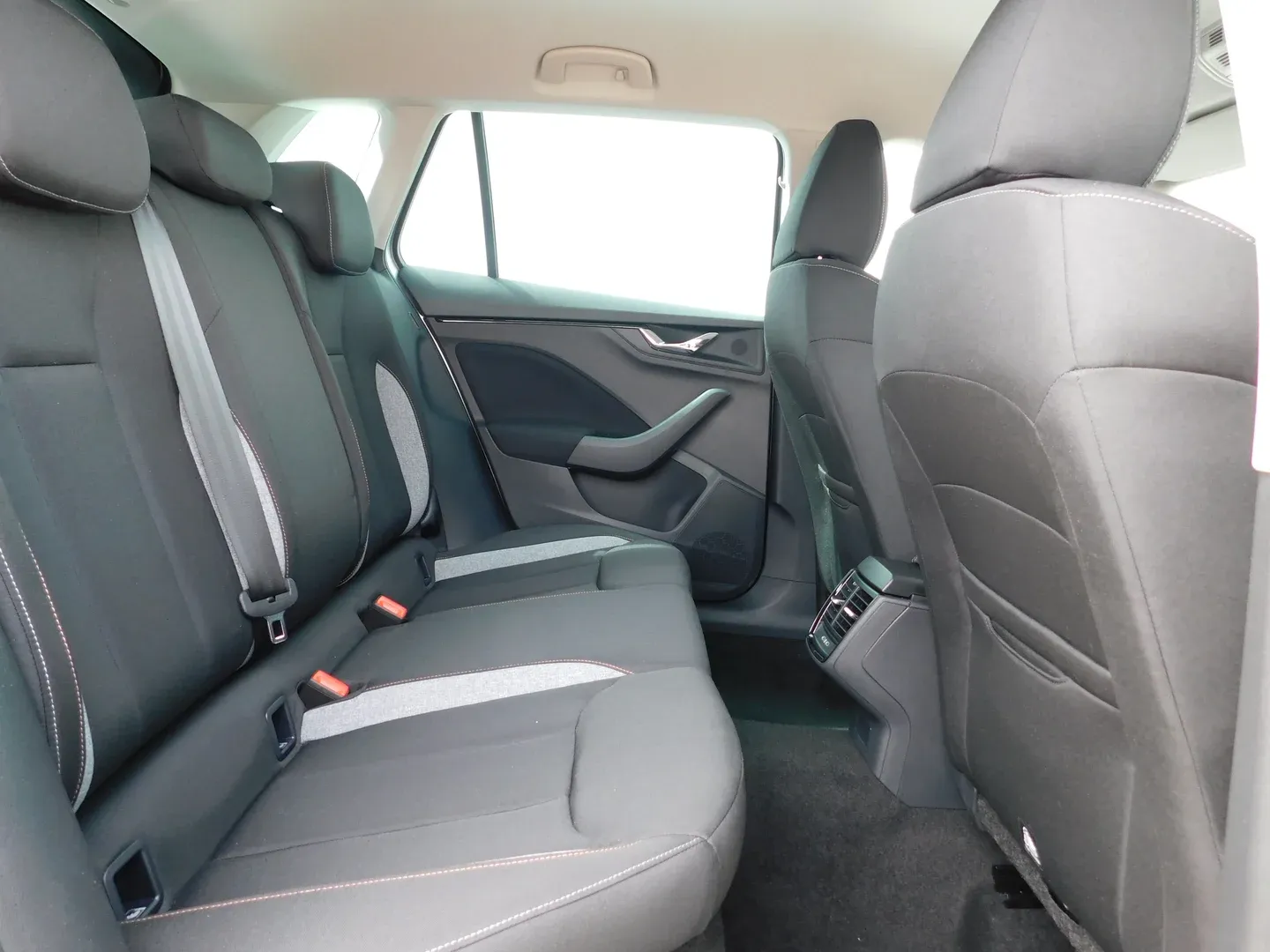 12732 škoda kamiq fl selection 1.0 tsi - slika 12