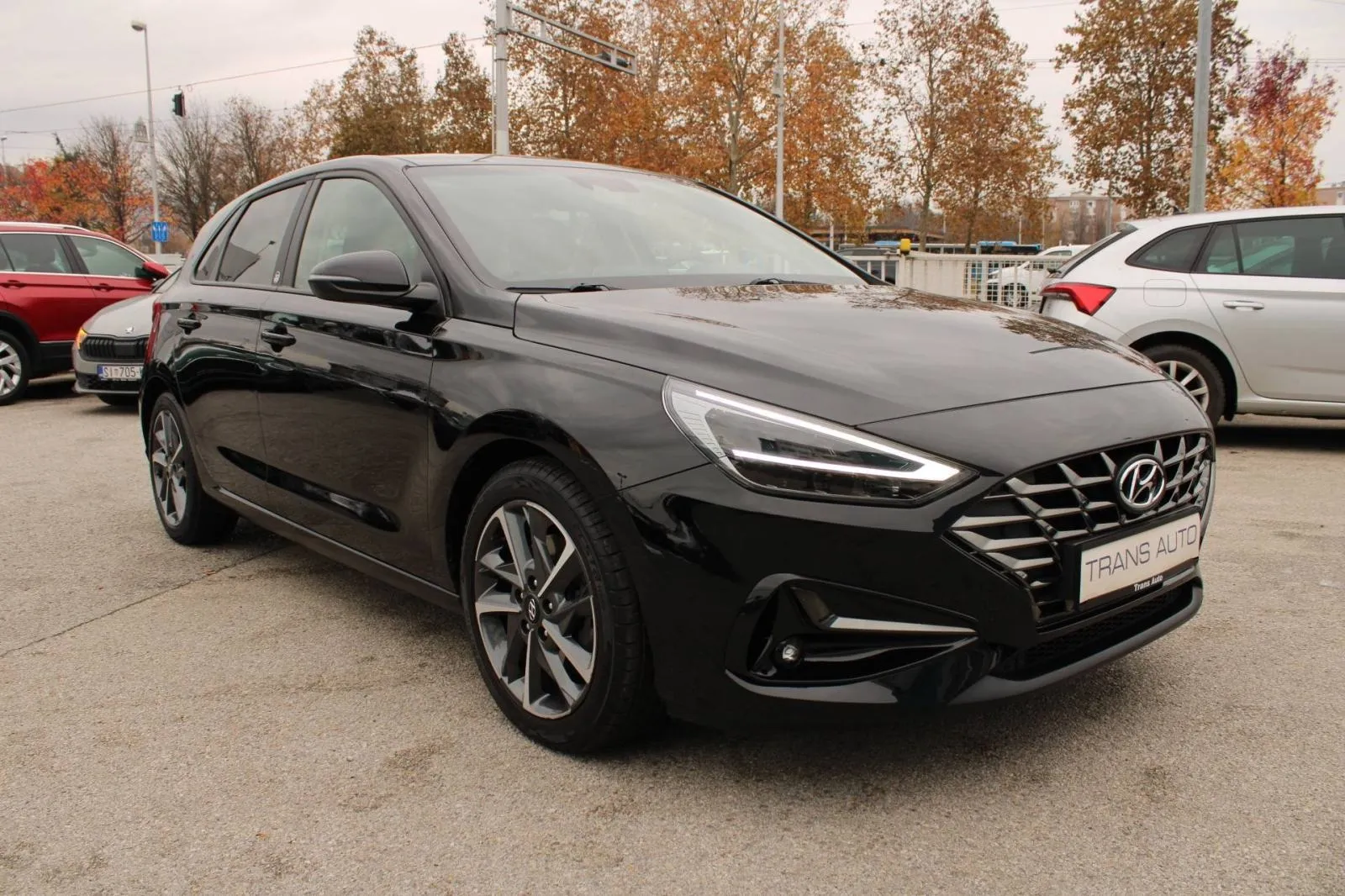 hyundai i30 1.0 t-gdi automatik *led, navigacija, kamera* - slika 3