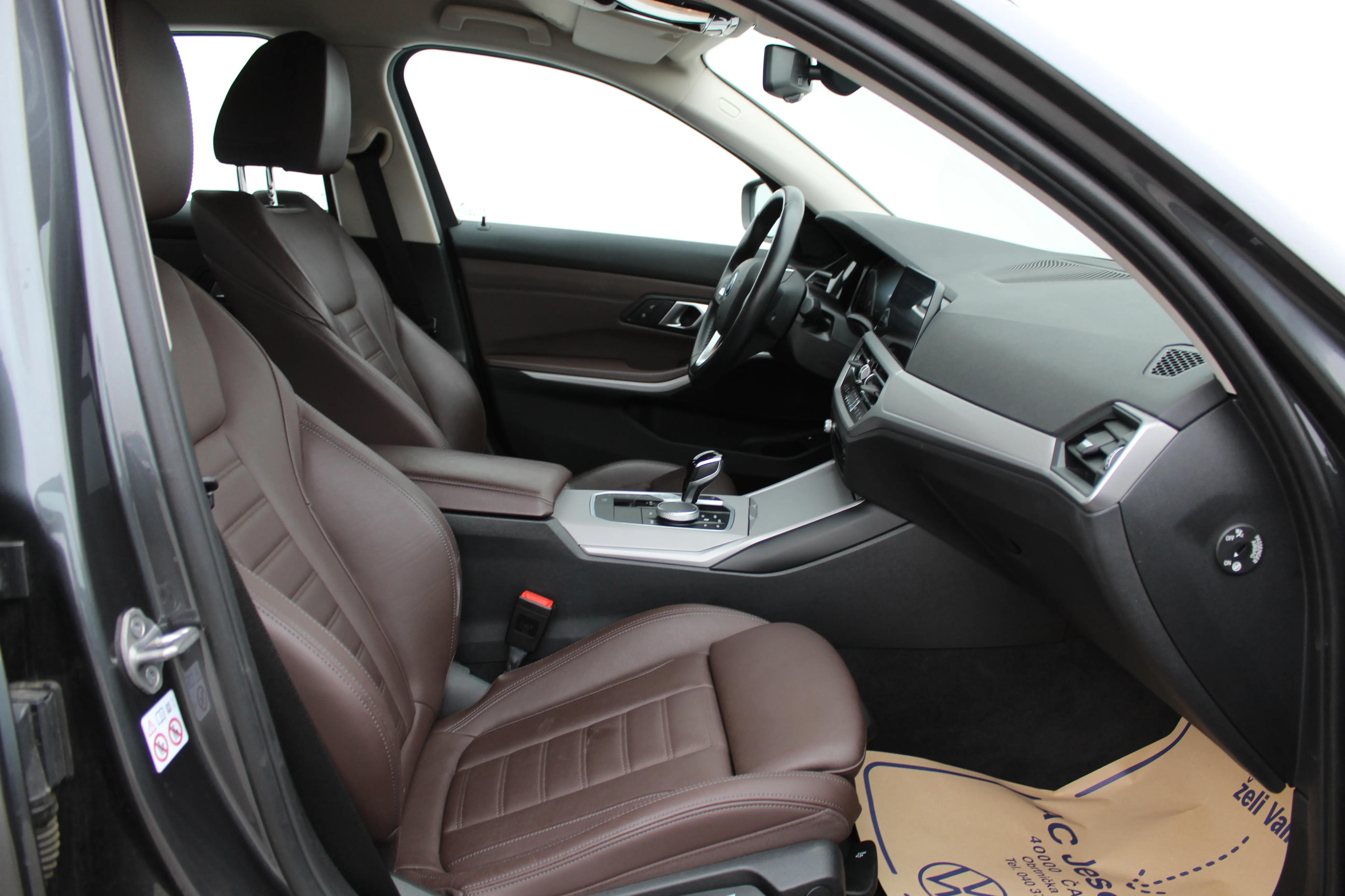 13072 bmw 320e aut. - slika 10
