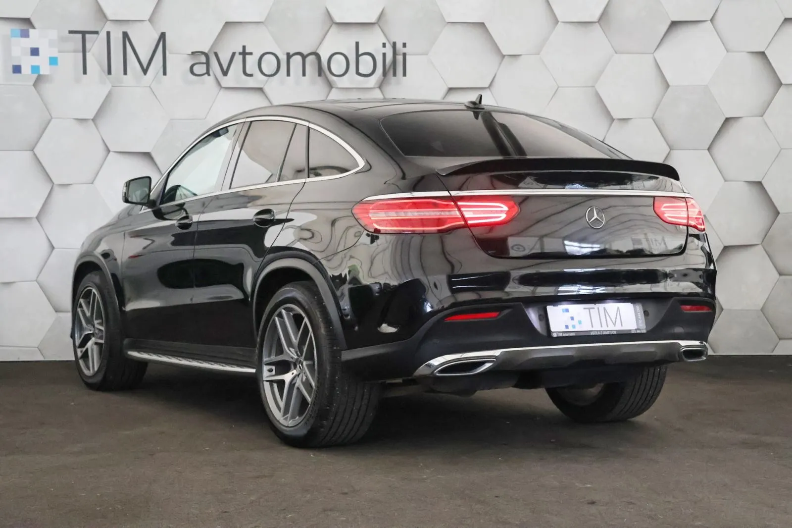 mercedes-benz gle coupe 350d 4matic 9g-tronic amg line multibeam radar - slika 4