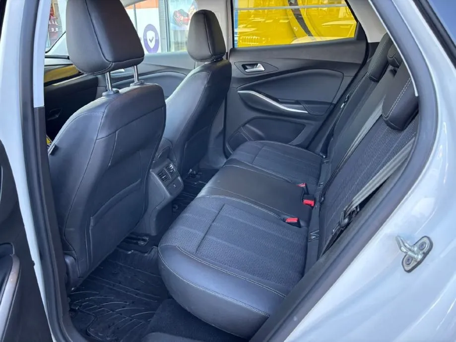 opel grandland design&tech aut 1.2 s/s, 96kw - 7 godina garancije! - slika 10