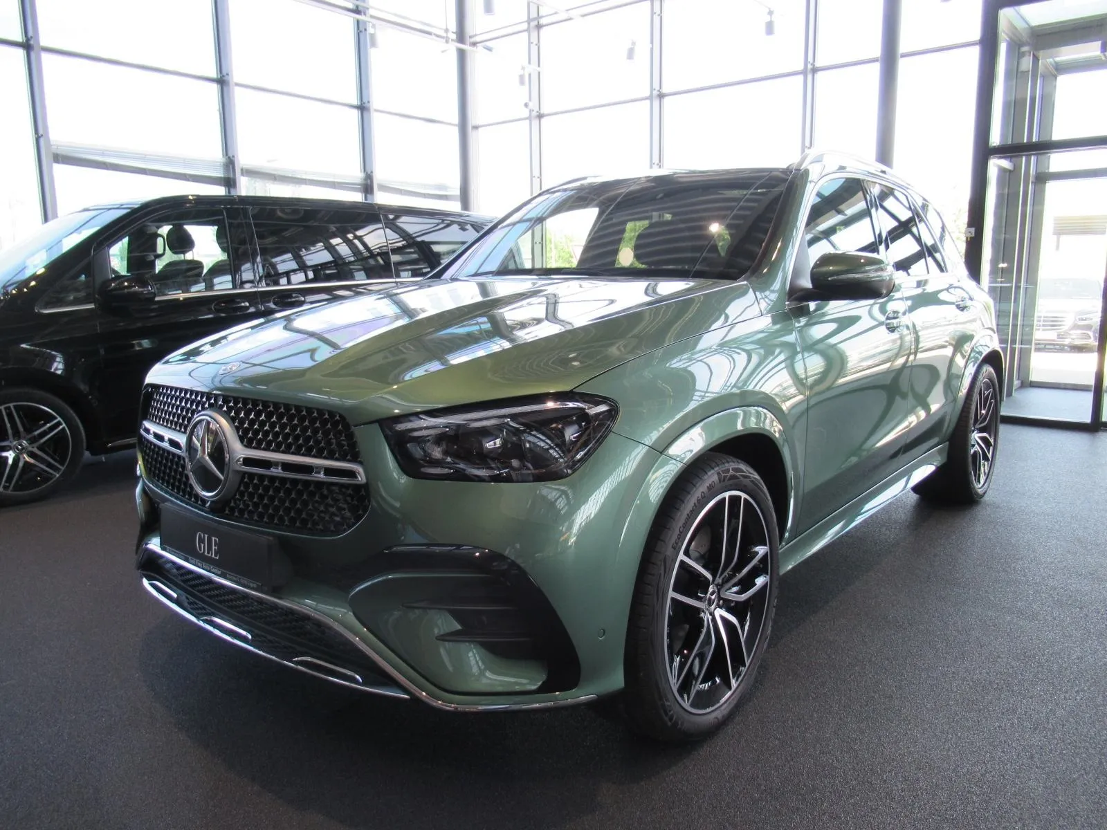 mercedes-benz gle 450 d 4matic amg line premium plus - slika 4