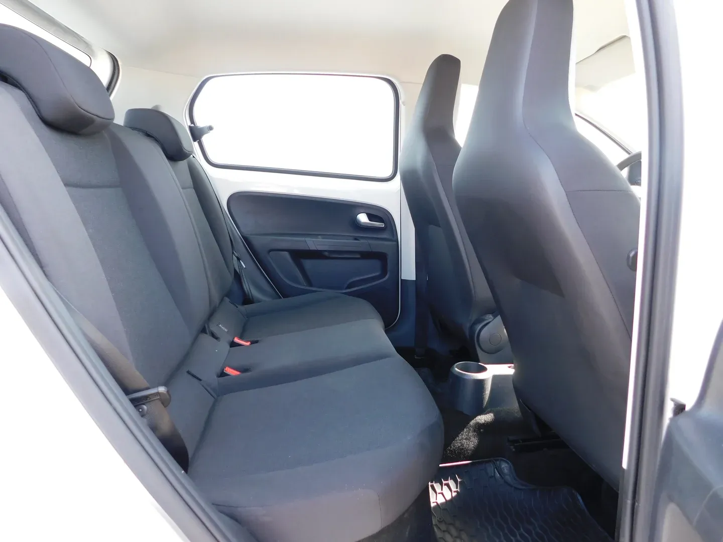 08577 volkswagen up! move up! 1.0 - slika 12
