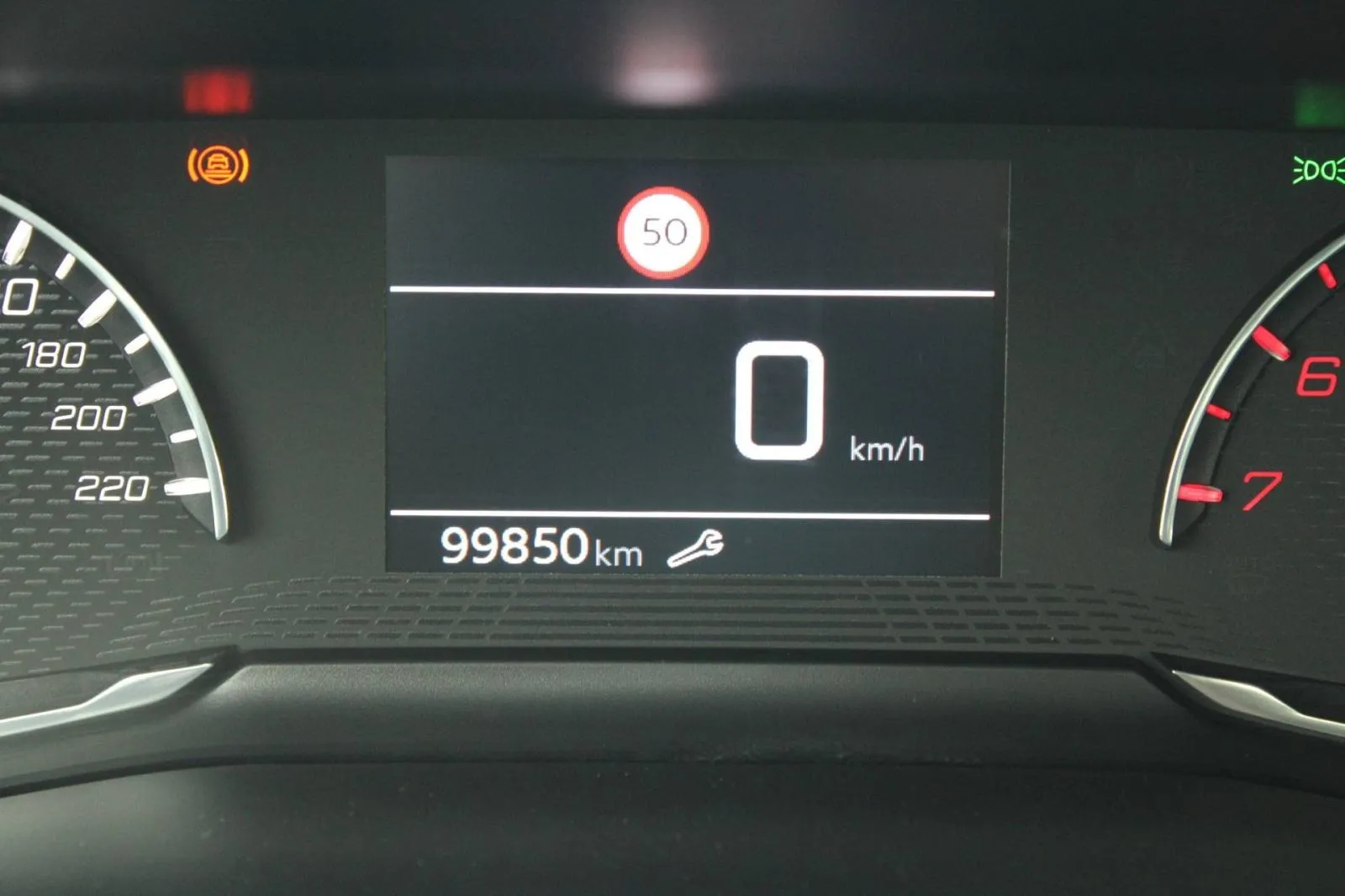peugeot 208 1.5 hdi *navigacija* - slika 20