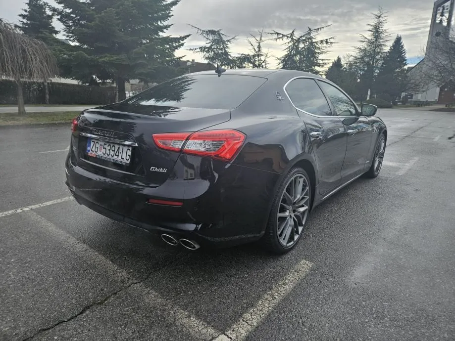 maserati ghibli sq4 3.0 v6 gran lusso - slika 5