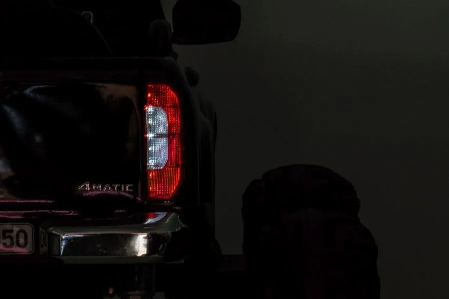 licencirani auto na akumulator mercedes dk-mt950 4x4 - crni - slika 19