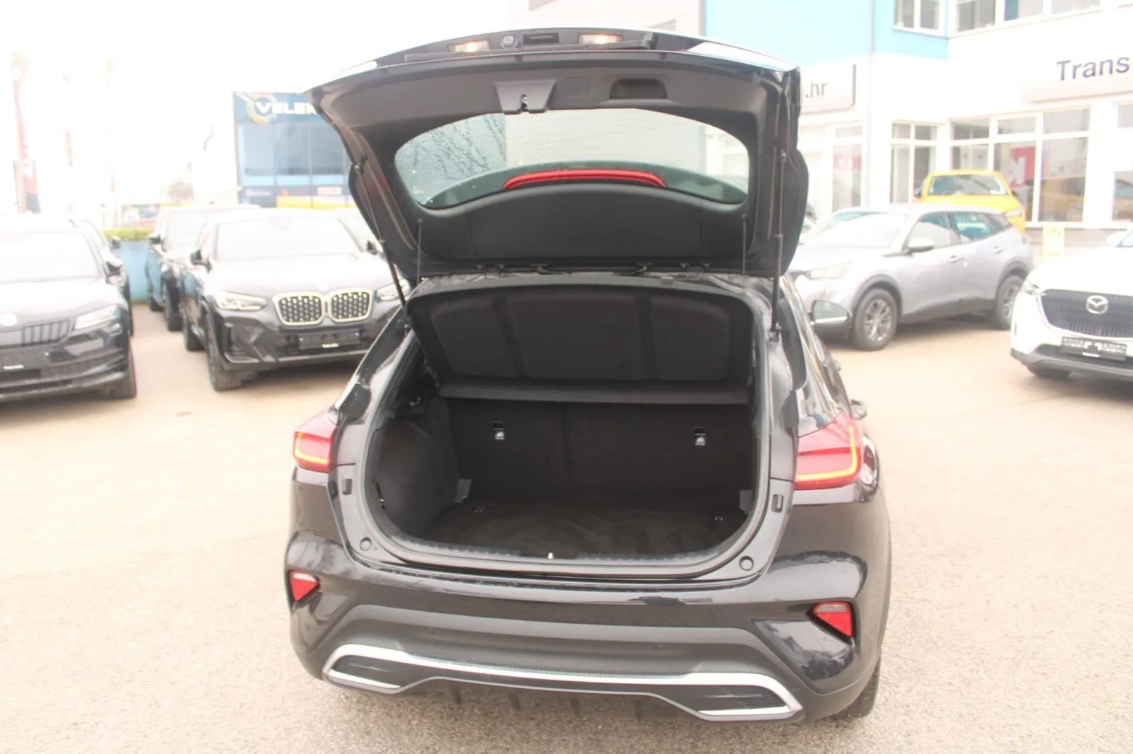 kia xceed 1.6 crdi automatik *led, navigacija, kamera* - slika 9