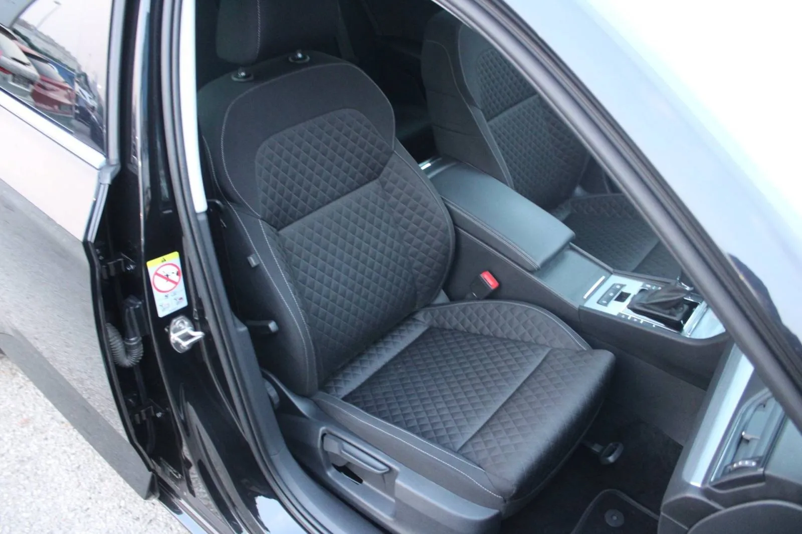 škoda superb 2.0 tdi dsg *led, navigacija, kamera* - slika 13