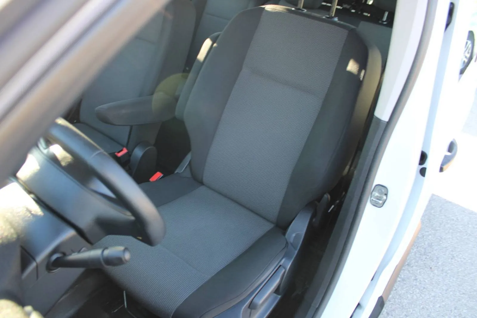 peugeot partner 1.5 hdi n1 - 5 sjedala, 2022 god. - slika 12