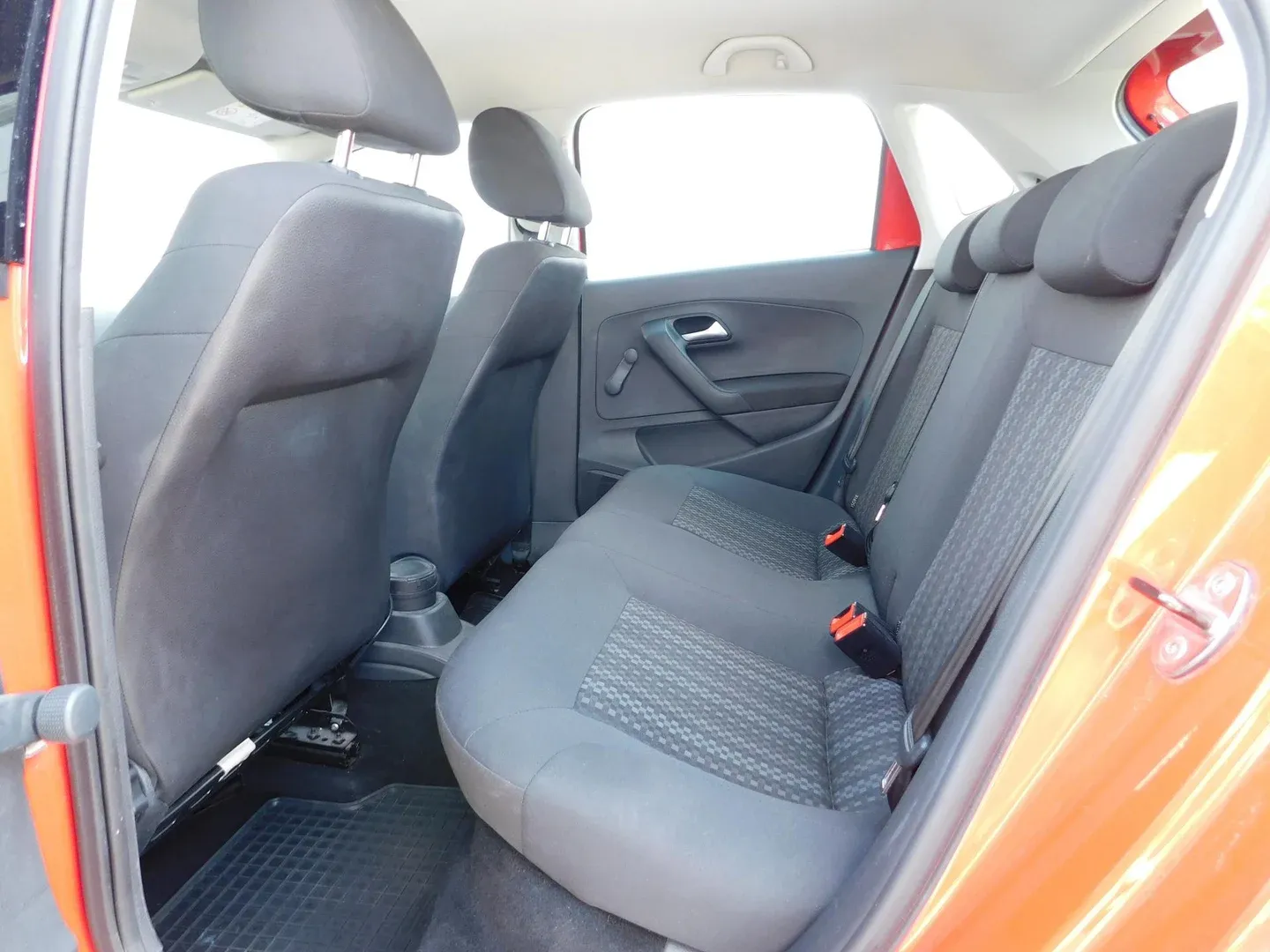 02737 volkswagen polo 1.4 tdi bmt family - slika 10