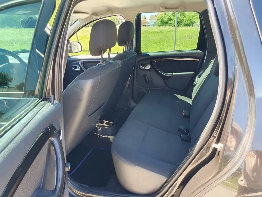 dacia duster 1,5 dci, 4x4 2012 god, 191000 km, kartice - slika 10