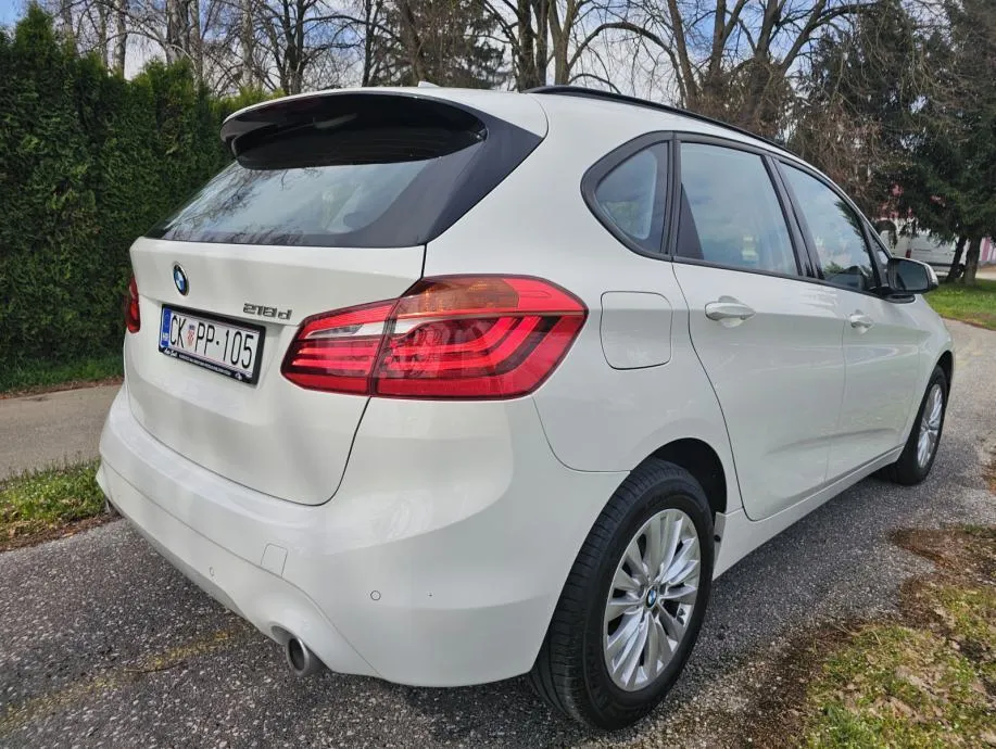 bmw serija 2 active tourer 218d - slika 18