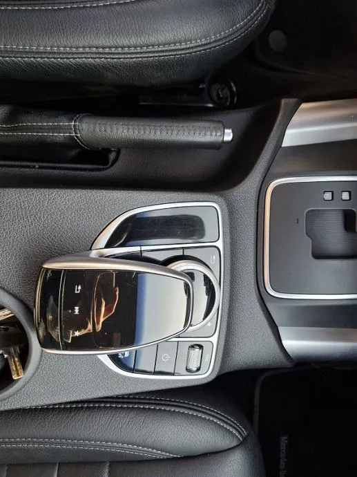 mercedes x klasa 250d*190ks*4matic*klima*navigacija*park.kamera* - slika 19