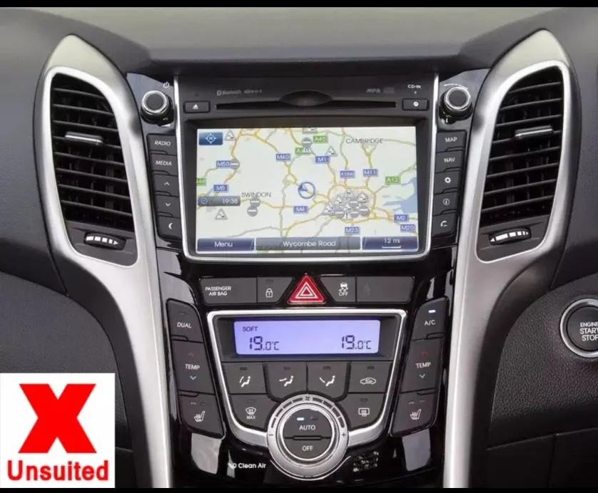 original multimedija hyundai i30 navigacija wifi parking kamera gps - slika 3