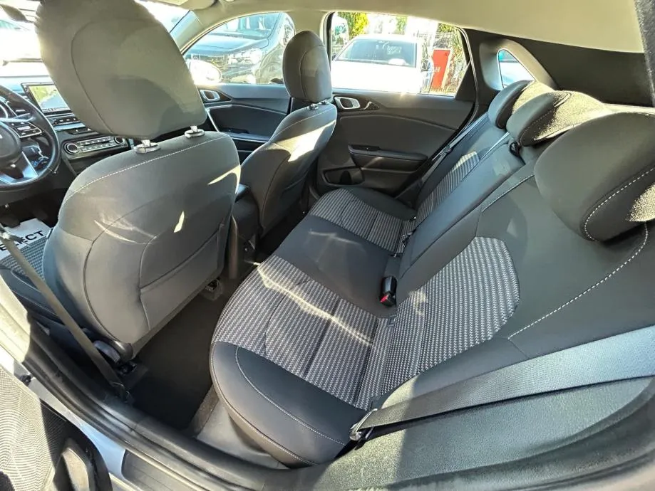 kia ceed 1.6 crdi - 2023 - servisna - navi - garancija - reg.1.god. !! - slika 18