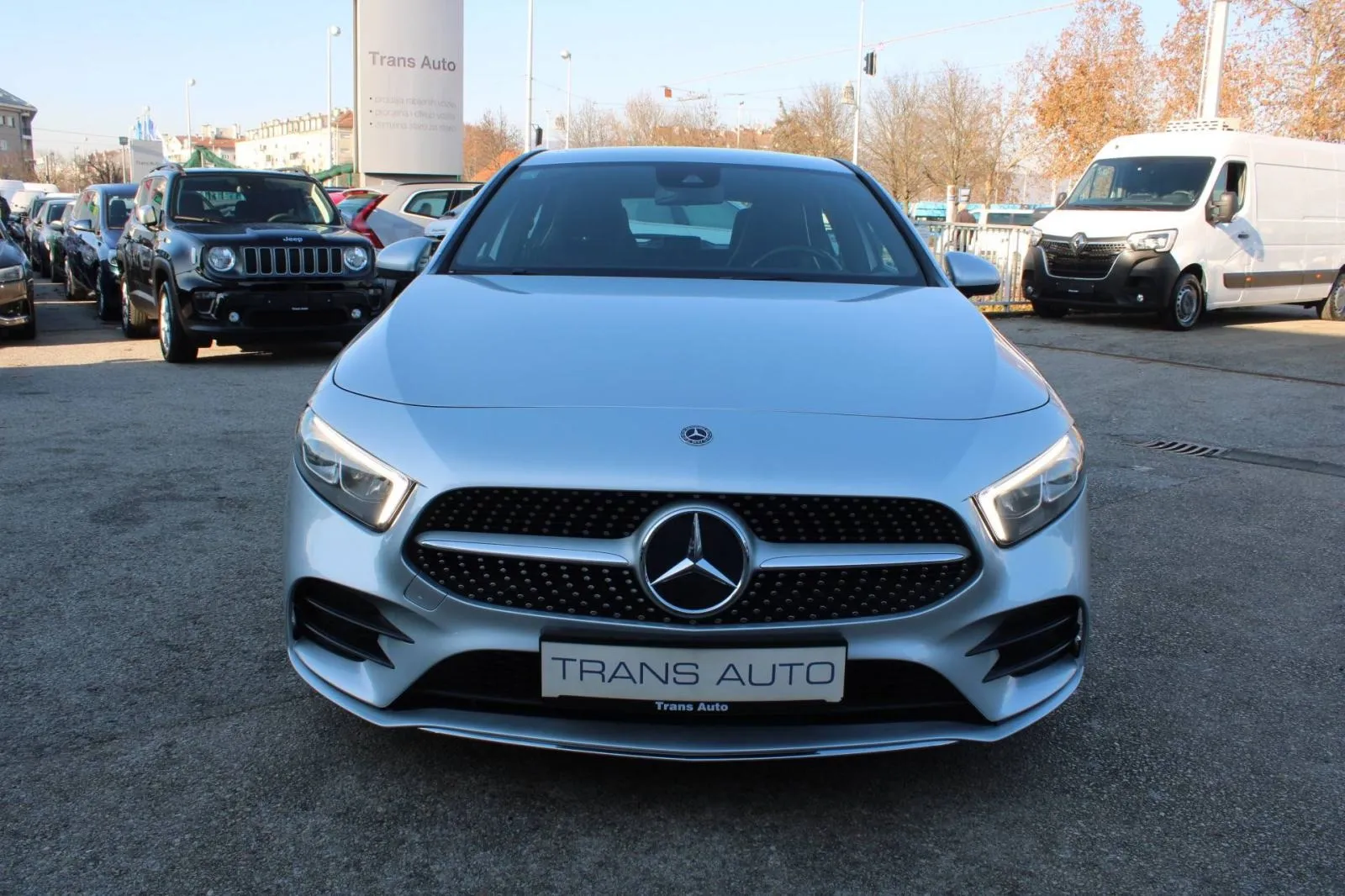 mercedes-benz klasa a 220d amg automatik *led, navigacija, kamera* - slika 2