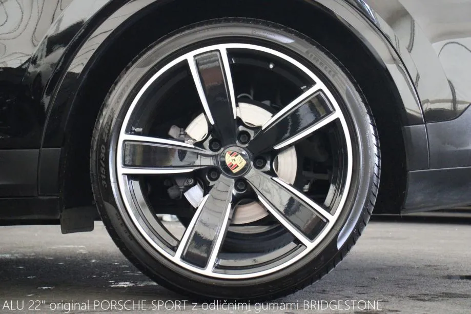 porsche cayenne coupe 3.0 v6t 4x4 aut sport chrono+ panomatrix led bos - slika 18