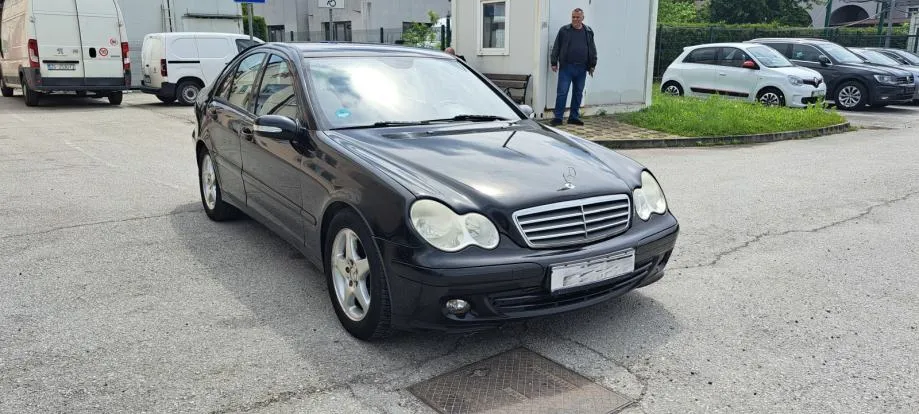 mercedes-benz c-klasa 220 cdi automatik + registriran do 01./2026. - slika 7