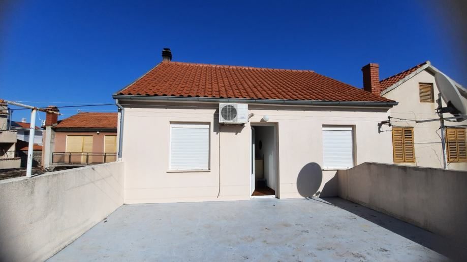 !!kuća u centru s vrtom,170m2! (prodaja) - slika 9