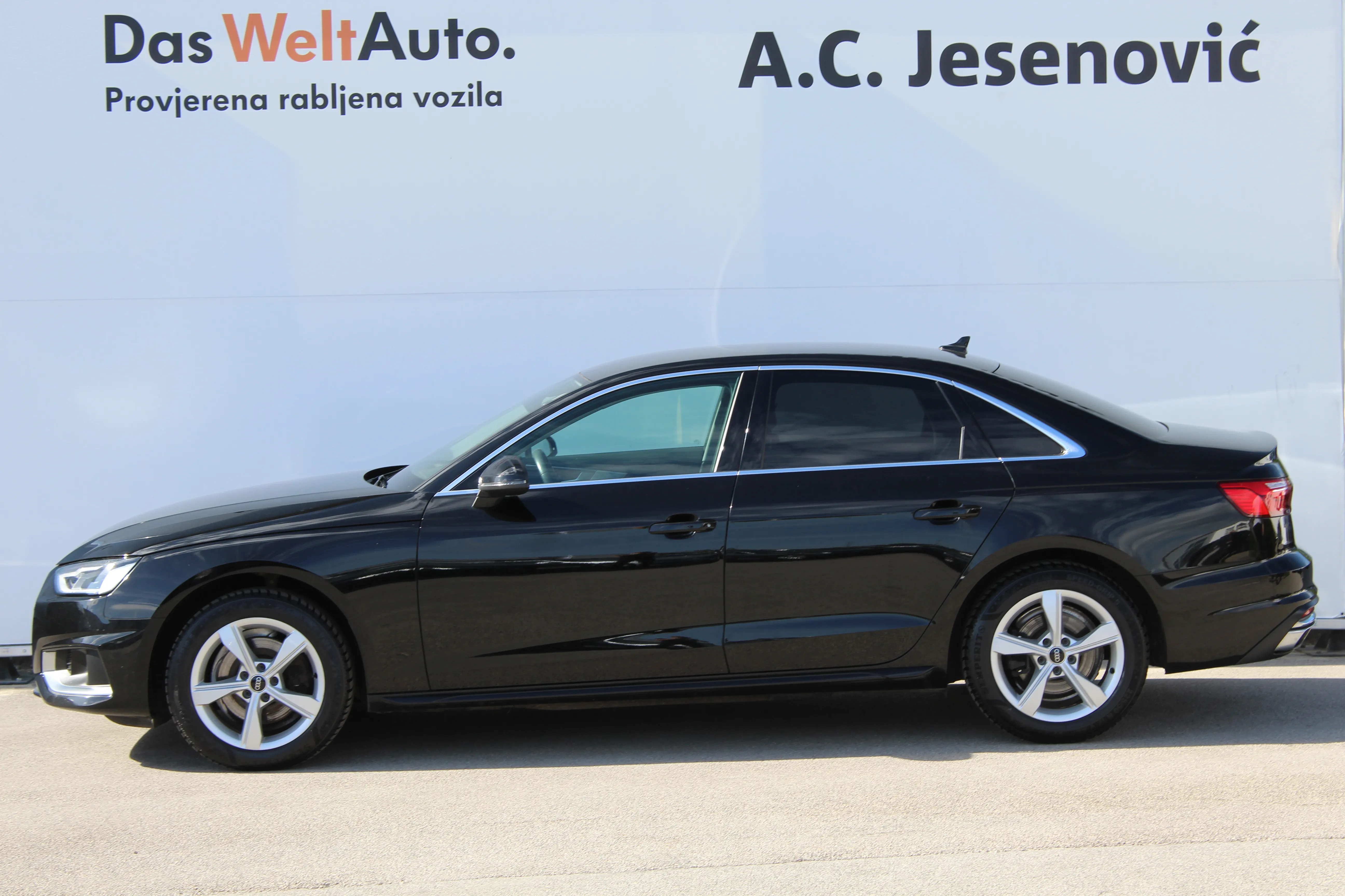 13220 audi a4 30tdi s tr advanced+ - slika 6