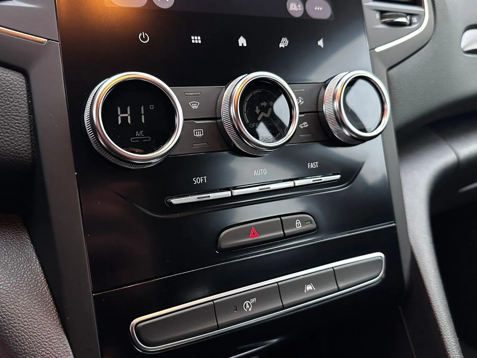 renault megane dci 115 •2022.g.•navigacija•leasingbezučešća• - slika 10