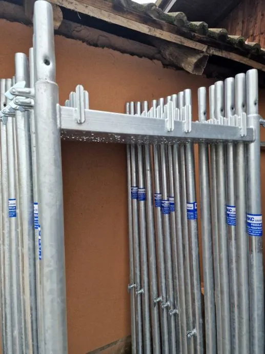 građevinska fasadna skela t.k. plettac 300m2 - slika 2
