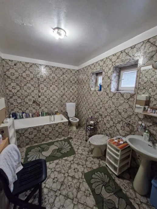 kuća: vinkovci, centar, katnica, 250.00 m2 - slika 12