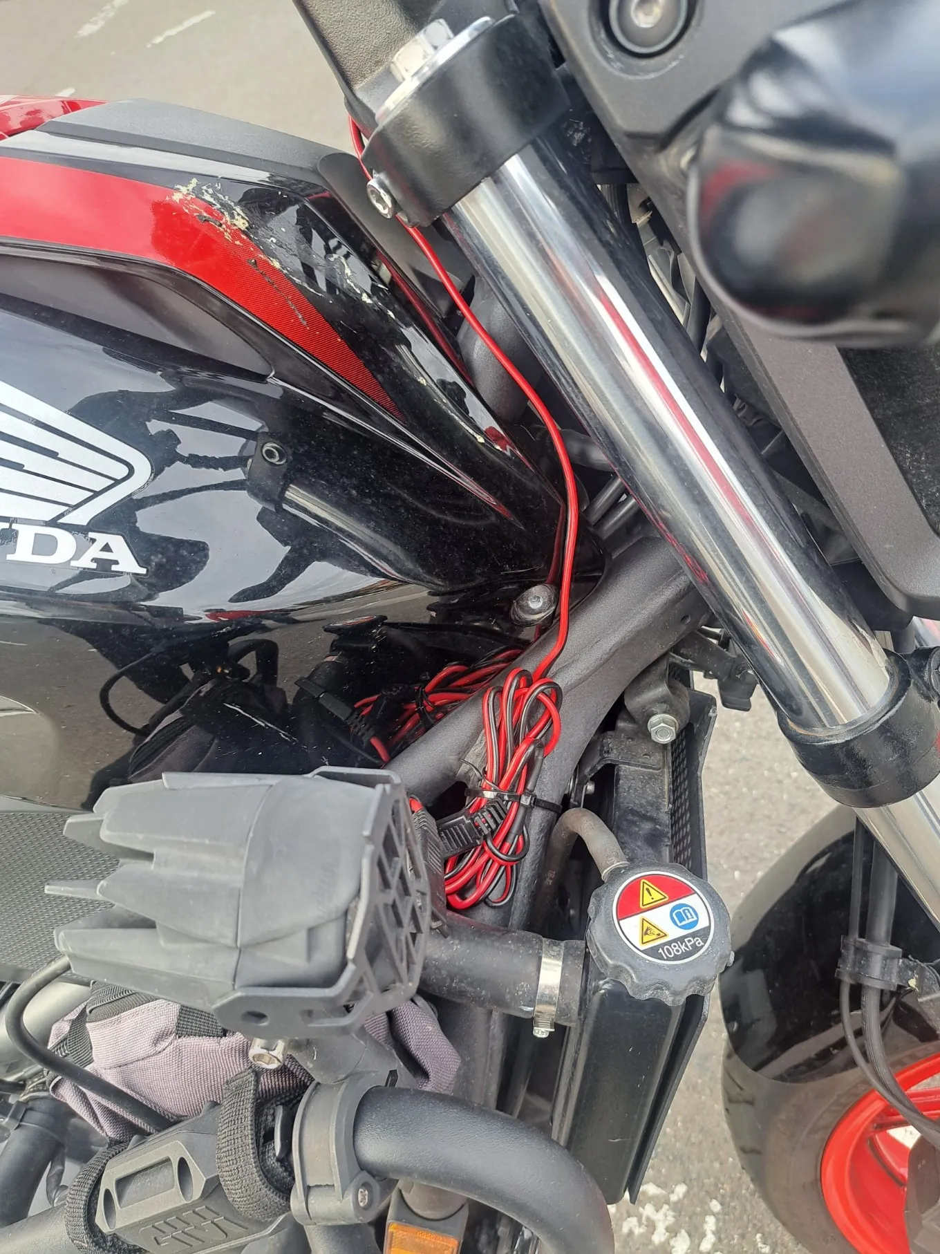 honda nc750 sa, sa puno dodatne opreme, povoljno prodajem - slika 8