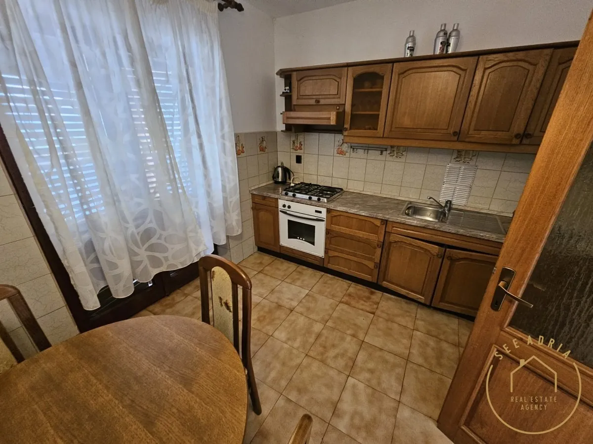 obiteljska kuća na odličnoj poziciji - slika 11