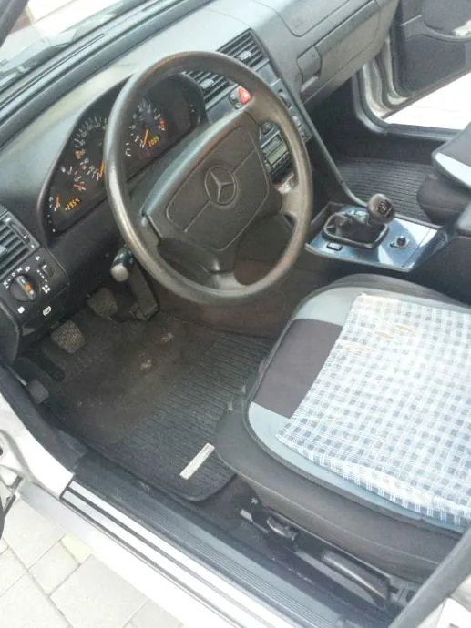 mercedes c-klasa t-model 180-esprit - slika 4
