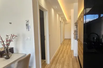 moderno opremljen stan na dobroj lokaciji, novigrad - slika 3