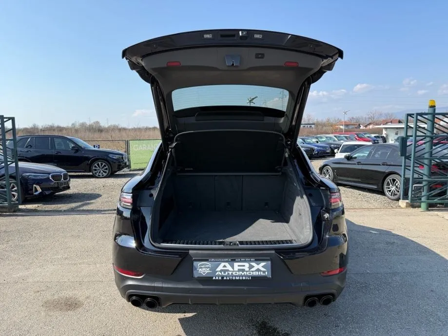 porsche cayenne coupe 3.0 sport °chrono°matrix°kamera 360°u pdv-u° - slika 12