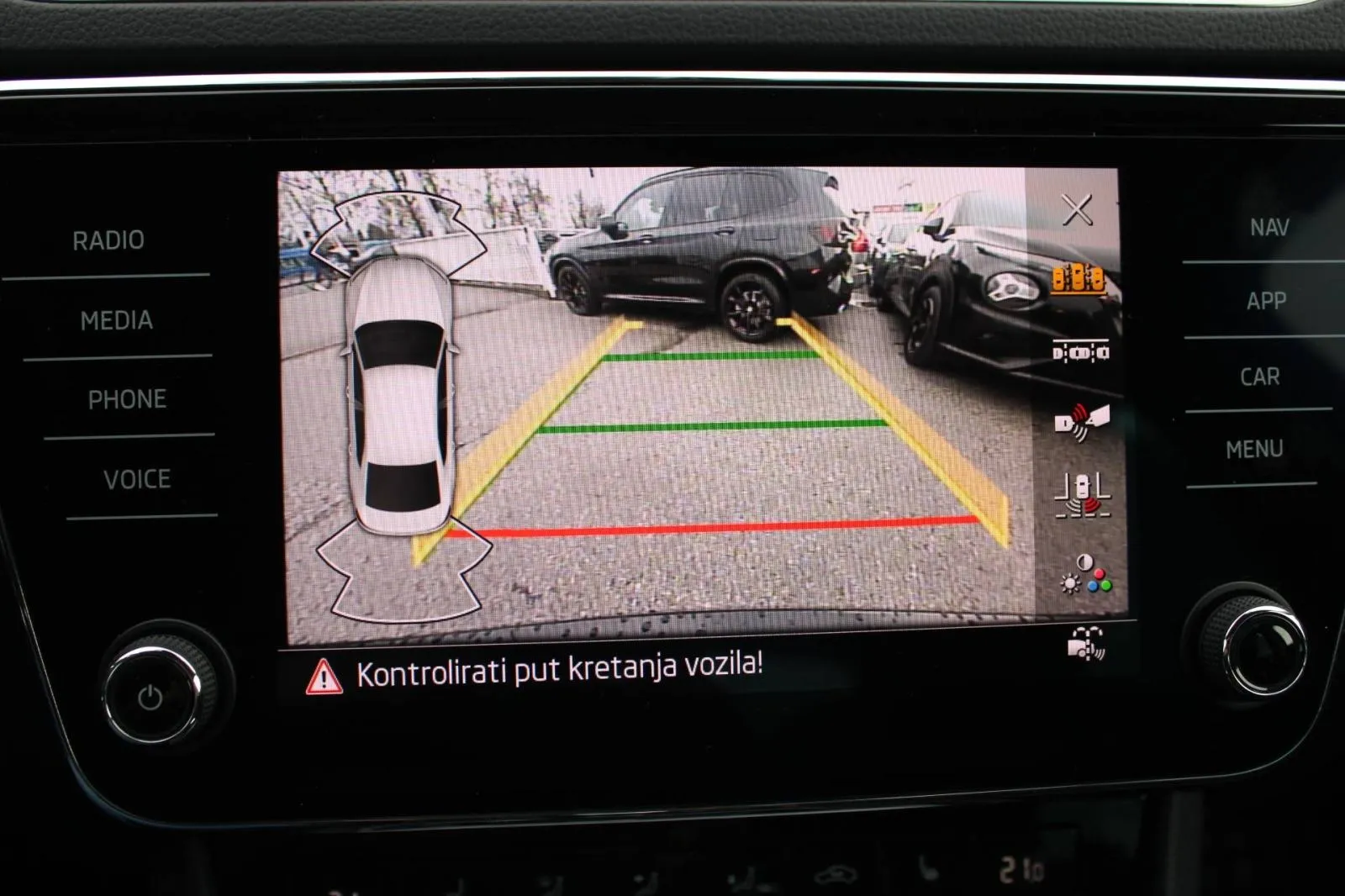 škoda superb 2.0 tdi dsg business *led, navigacija, kamera* - slika 24