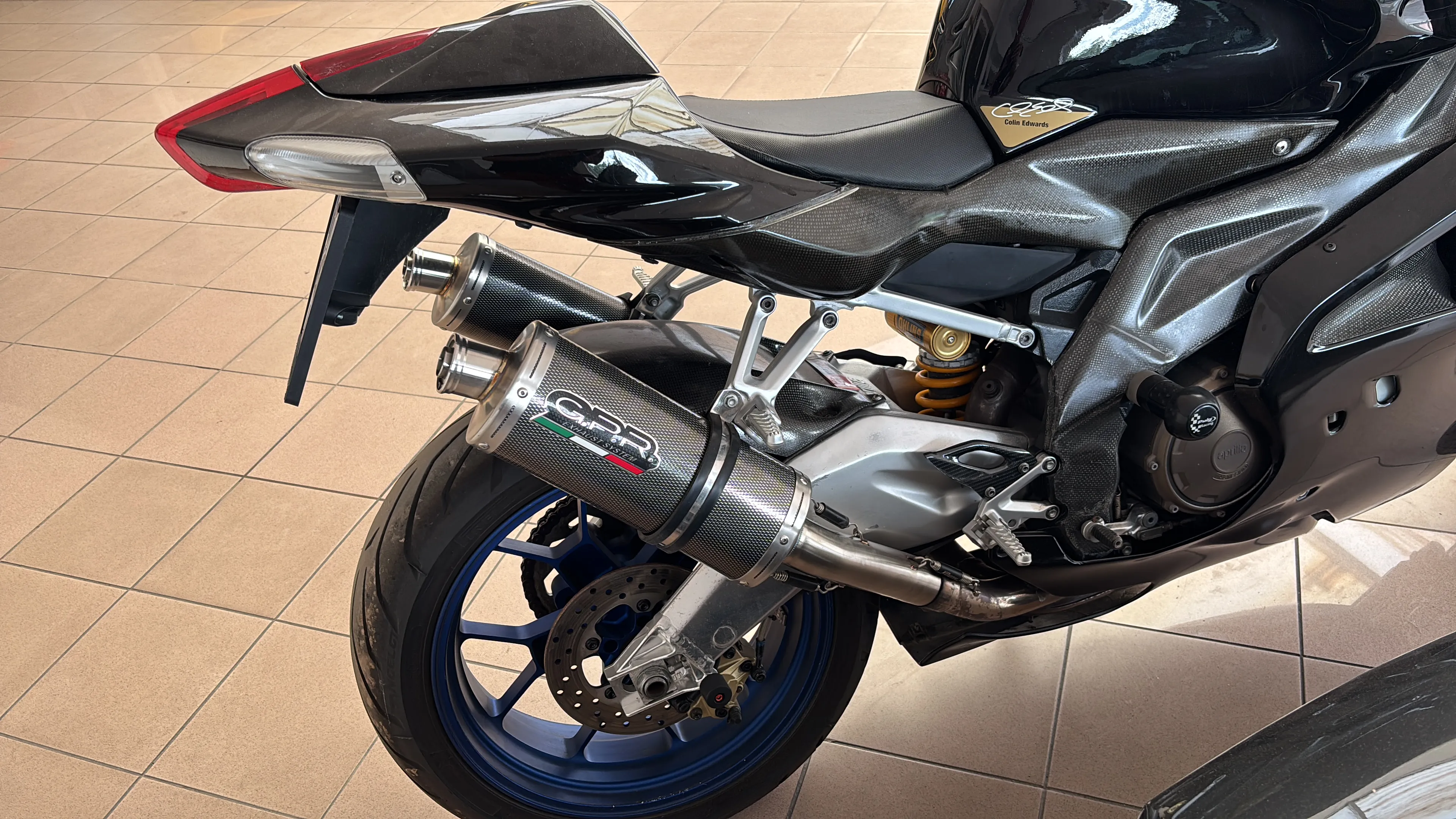 aprilia rsv 1000 r factory, 2004 god. - slika 6