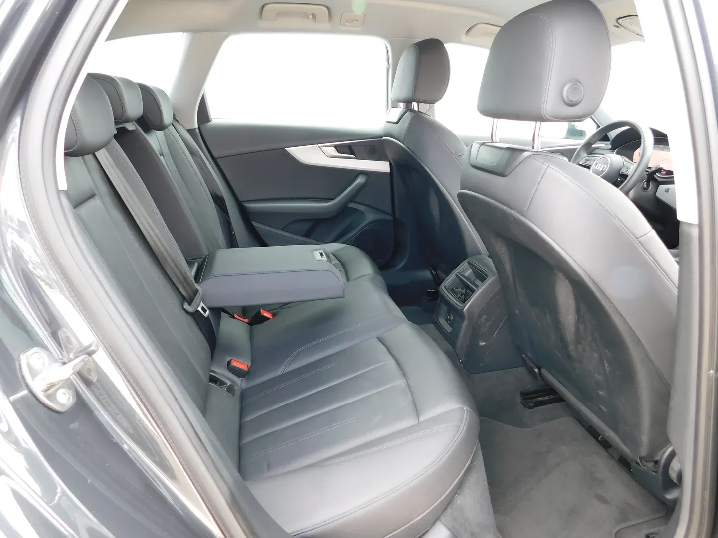 12401 audi a4 avant 30 tdi s tronic - slika 13