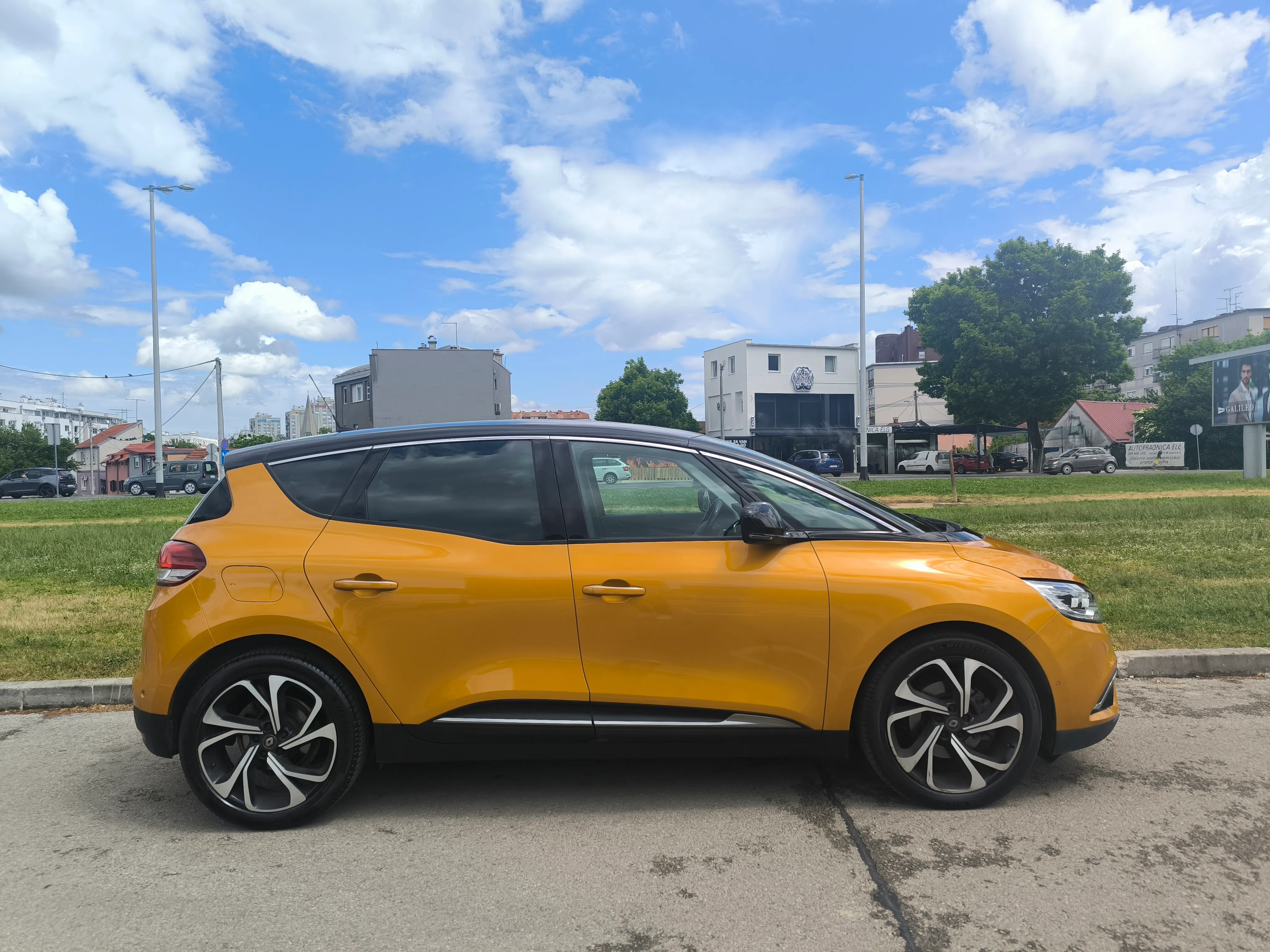 renault scenic dci 120 ,intens, full led, kamera, top stanje - slika 7