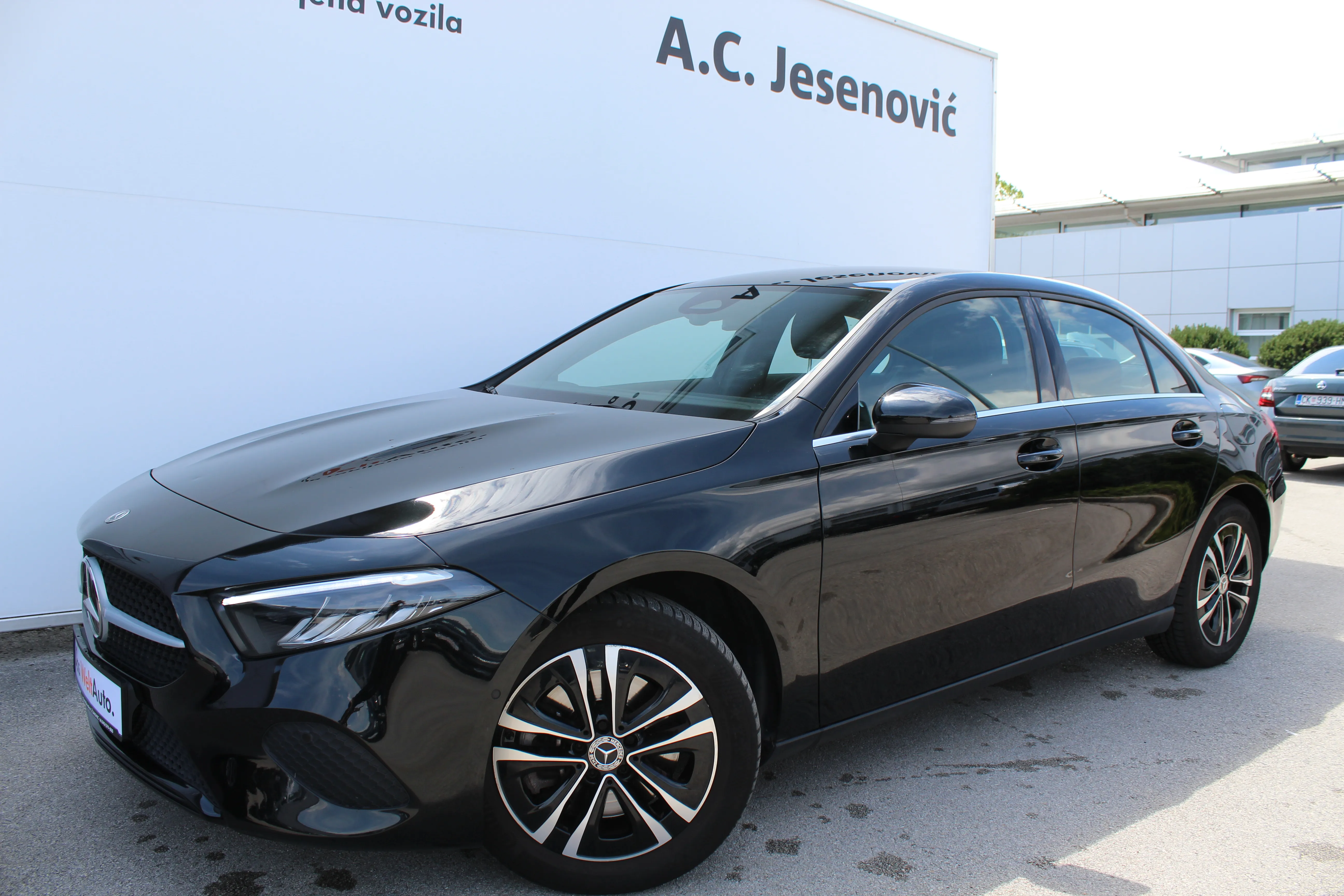 13232 mercedes-benz a limousine a 250 e aut. - slika 7
