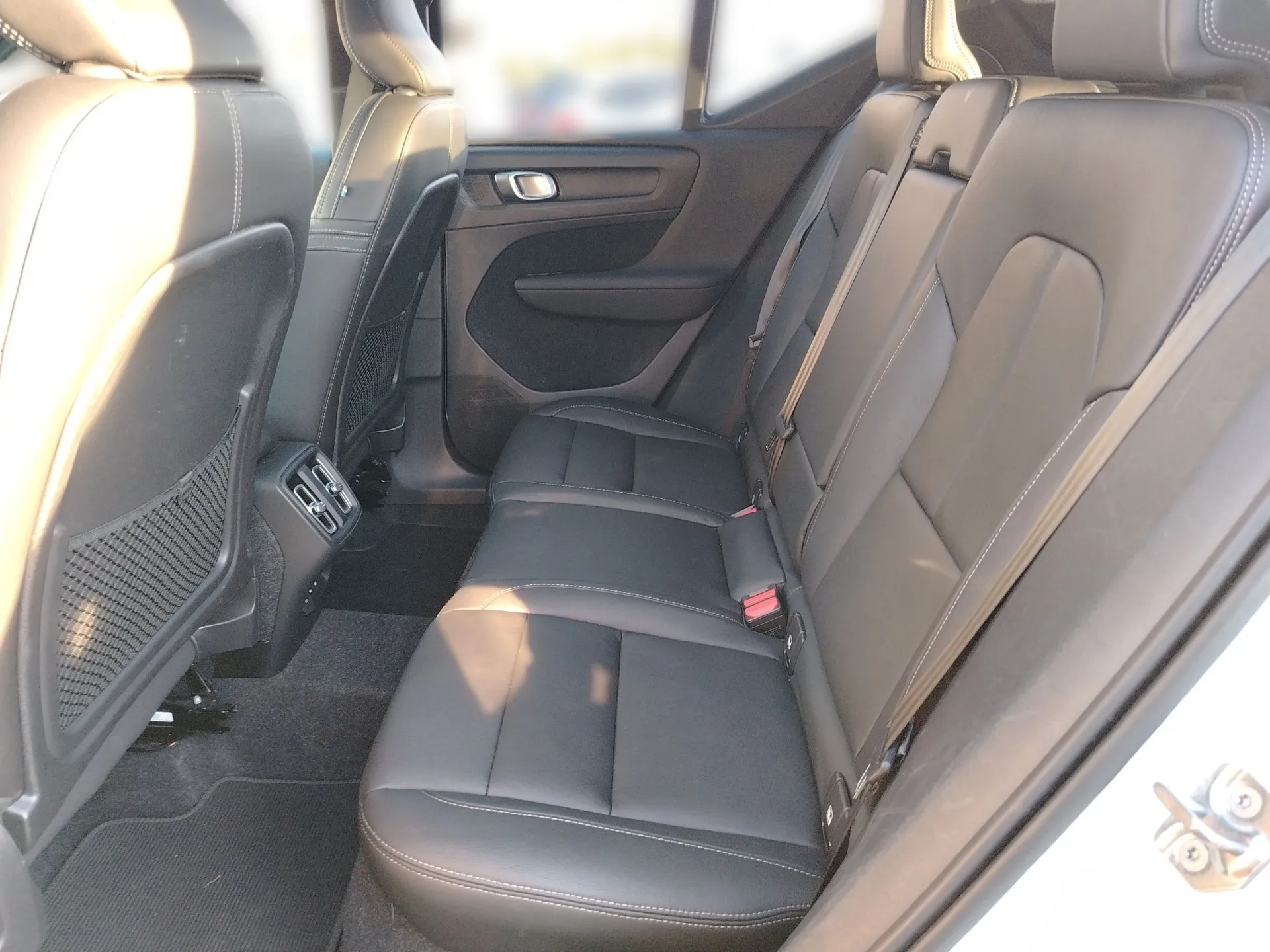 volvo xc40 d3 - slika 11