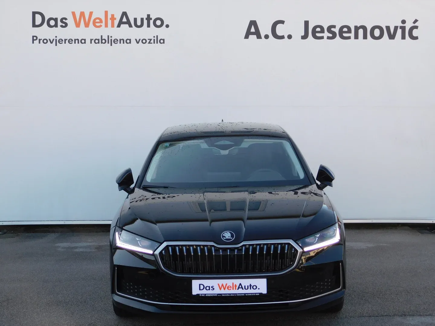 11379 škoda superb selection 2.0 tdi dsg - slika 2