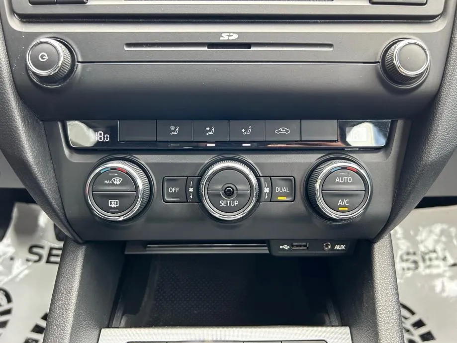 škoda octavia sw 1,6 tdi - 149.000km - servisna - odlična - reg 1 god! - slika 17