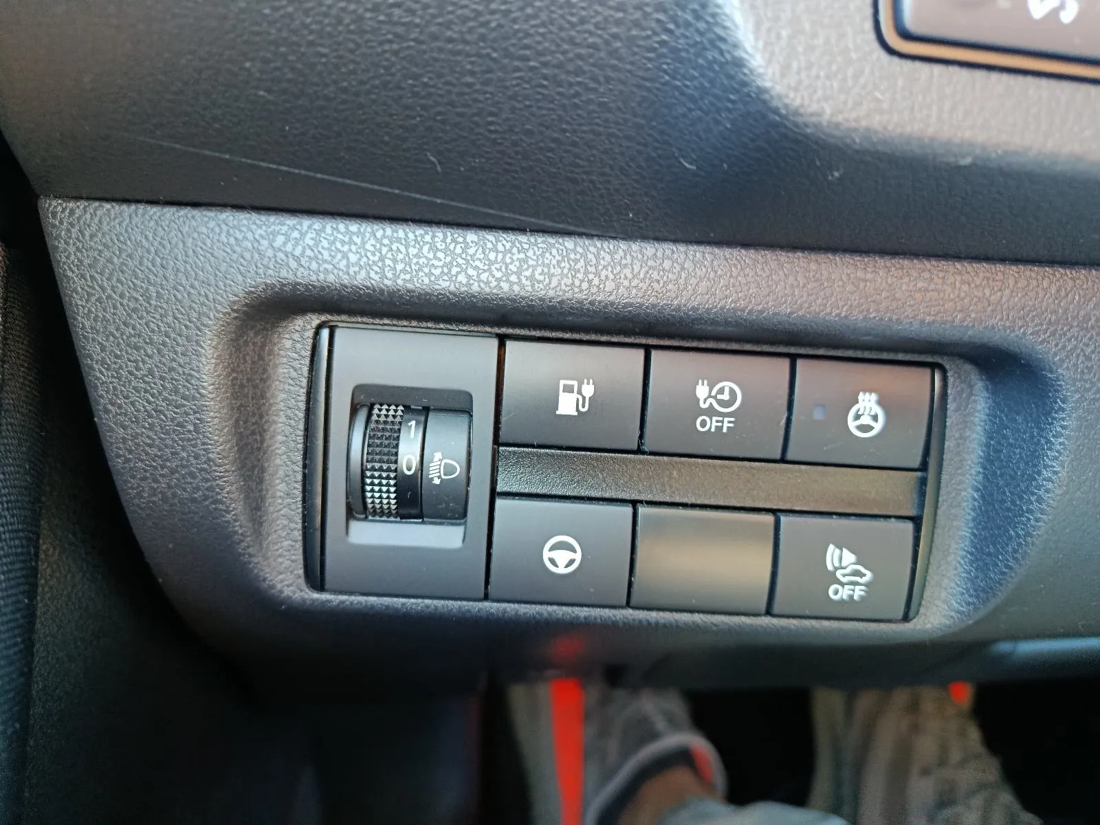 nissan leaf 40 kwh automatik ,do 2 godine jamstva,u sustavu pdv-a. - slika 2