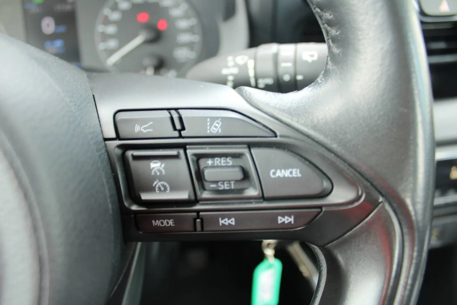 toyot yaris 1.5 hybrid automatik *kamera* - slika 16