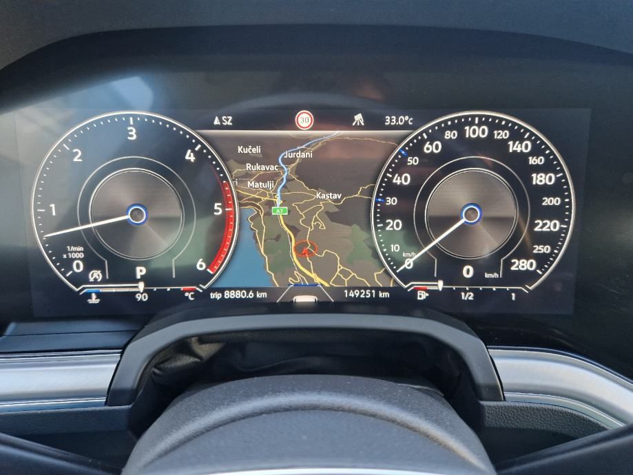 vw touareg v6 tdi -2021- 140.000km -virtual - nove gume- reg.1. god ! - slika 12