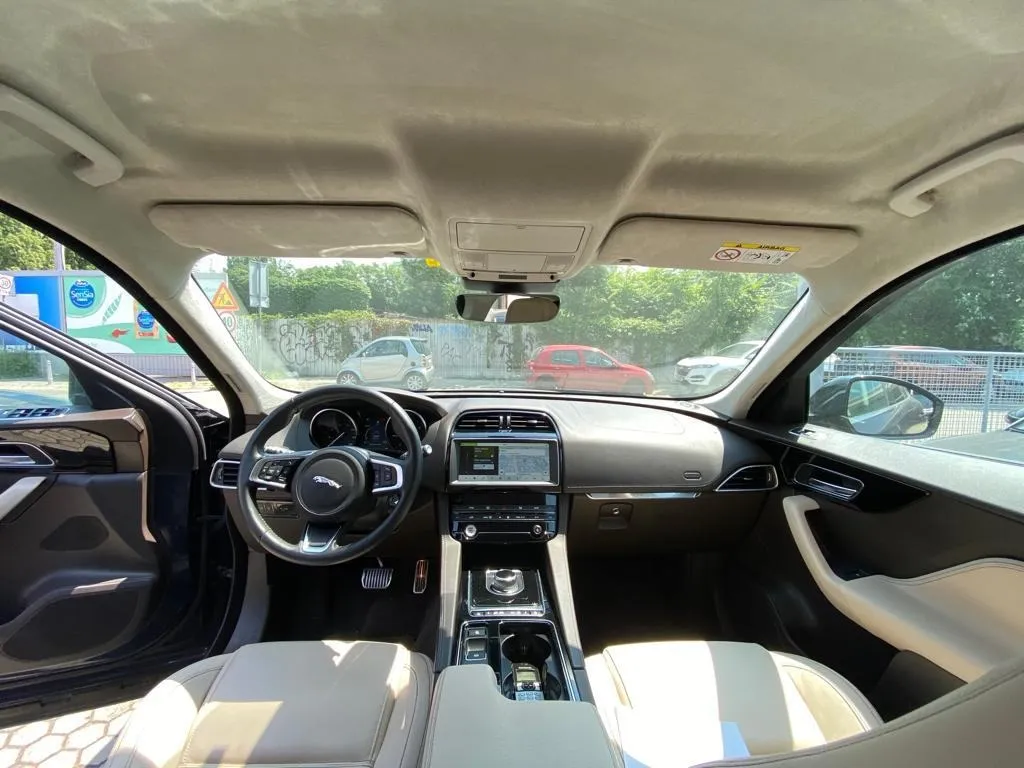 jaguar f-pace 2.0 d 4x4 automatik, navi, led, kamera, 4x garancija! - slika 17