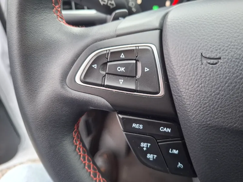 ford kuga 1.5 ecoboost*182ks*automatik*klima*navigacija*park.kamera* - slika 16