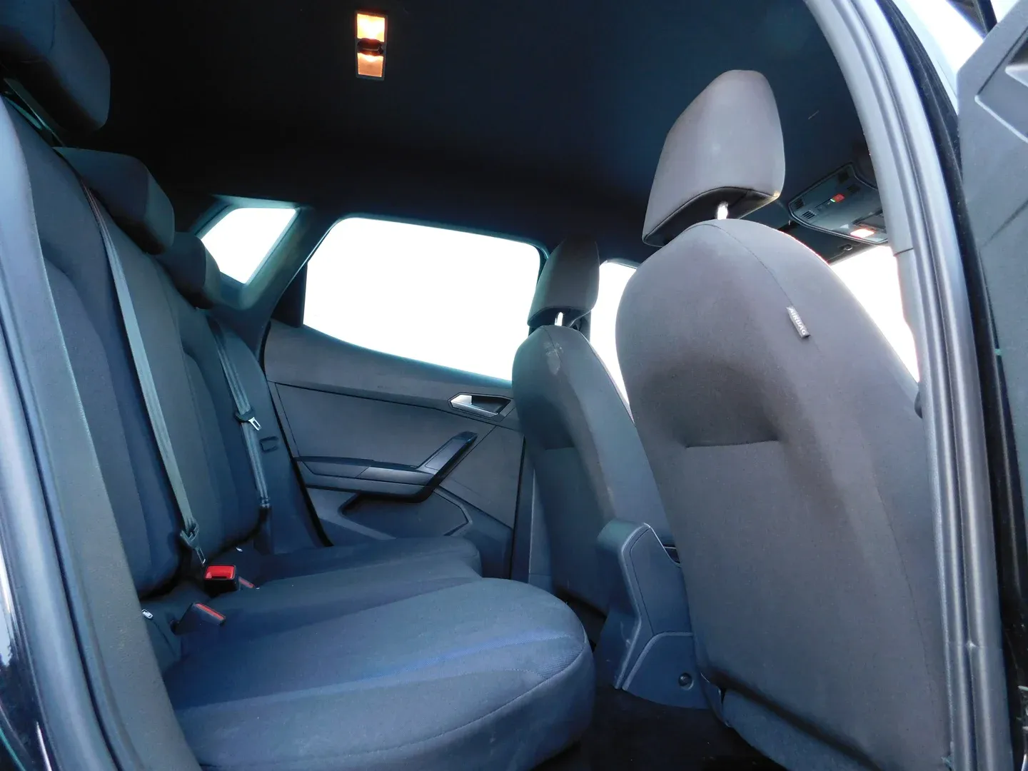12574 seat arona 1.0 tsi dsg fr - slika 11
