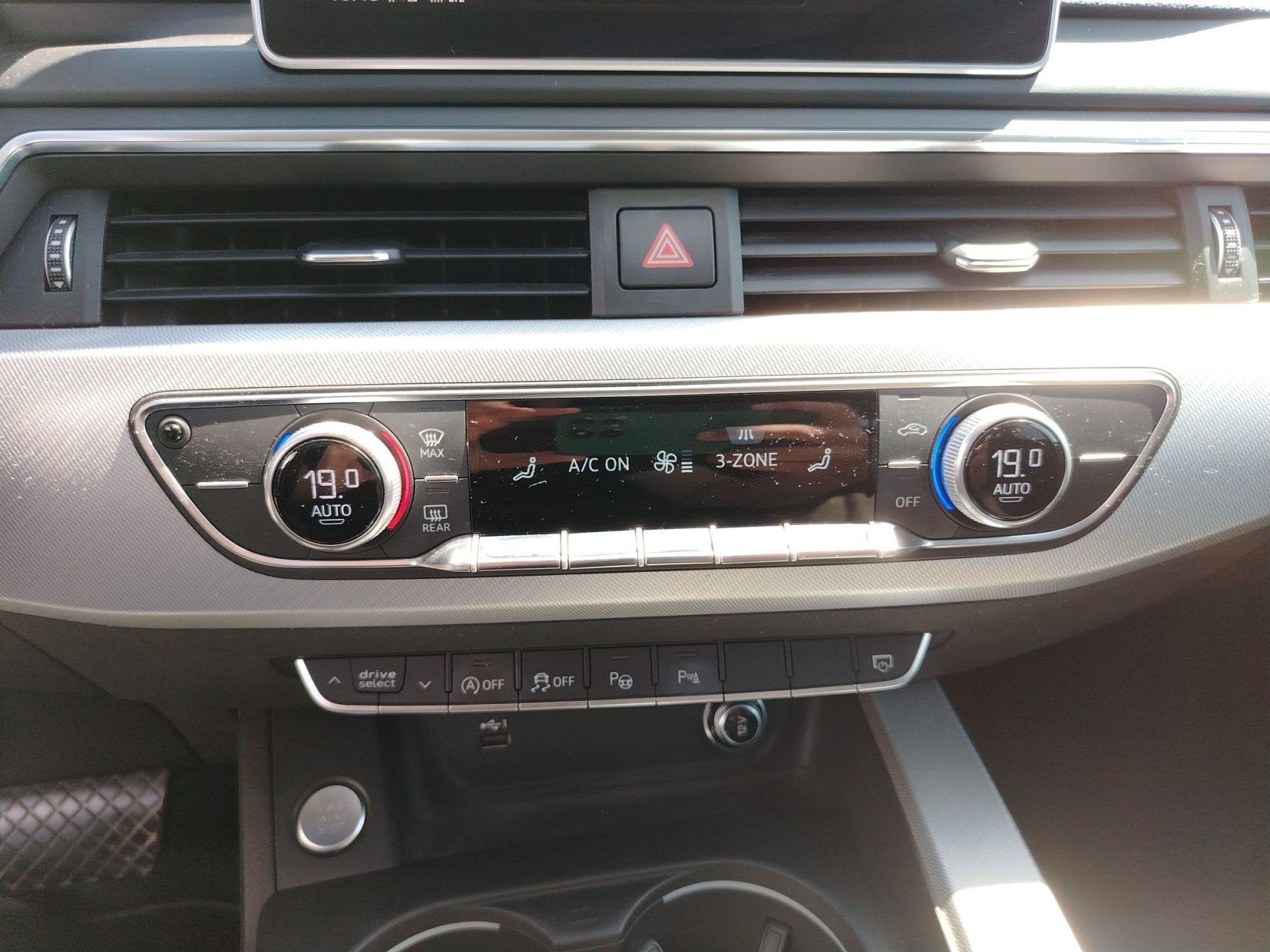 audi a4 2.0 tdi - slika 14