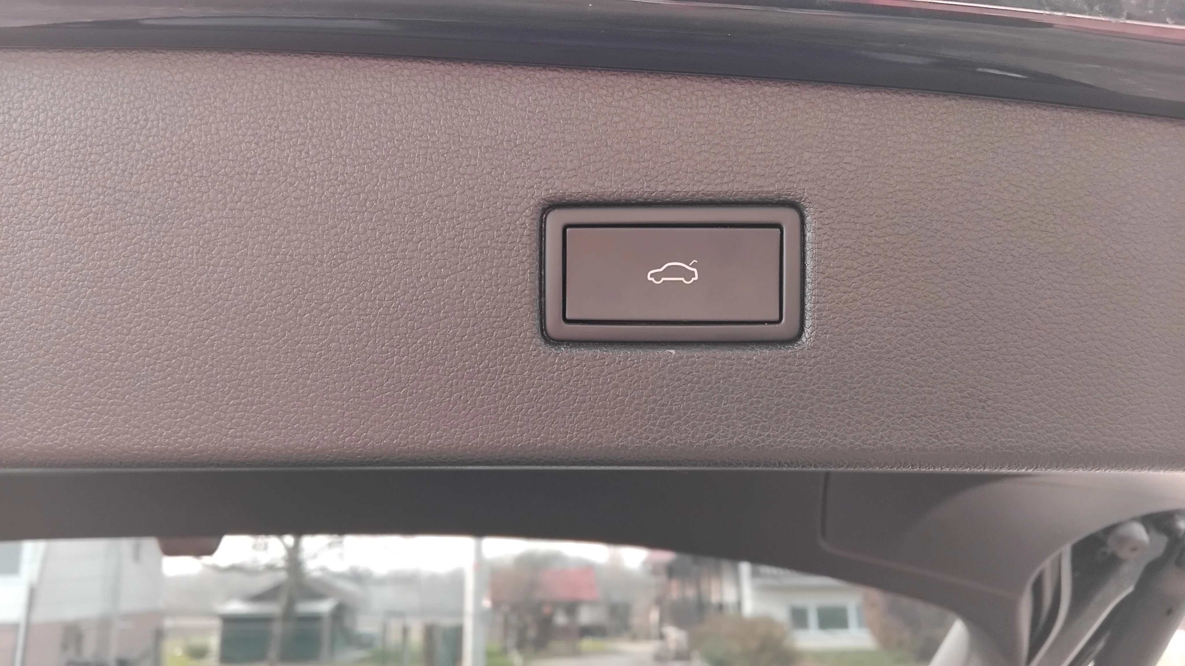 vw tiguan 2,0tdi highline oprema 2022god. - slika 16