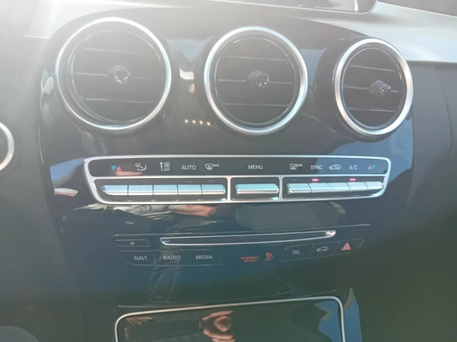 mercedes-benz c-klasa 200 d,do 2 godine jamstva,u sustavu pdv-a. - slika 6