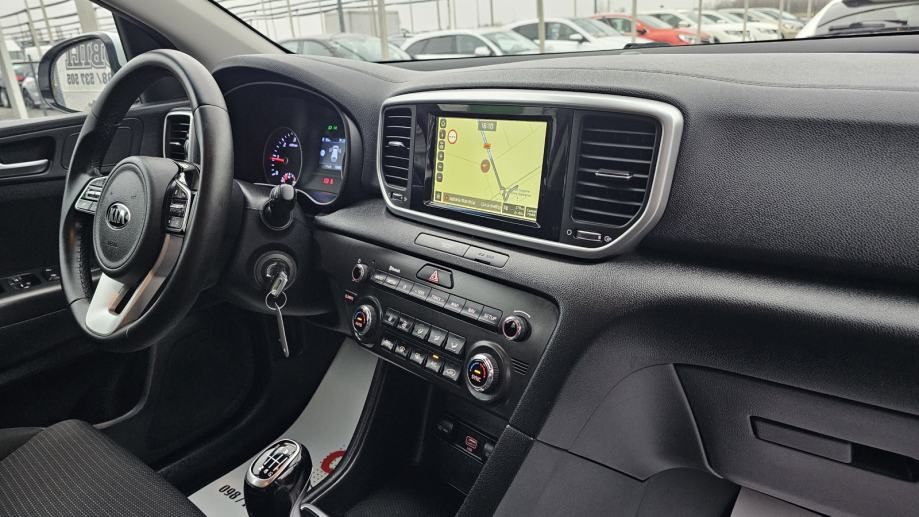 kia sportage 1,6 crdi,navigacija,kamera,alu,tempomat,climatronic,.. - slika 16